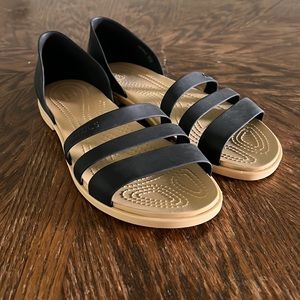 Womens Crocs Tulum Open Flat in Black and Tan    size  9W